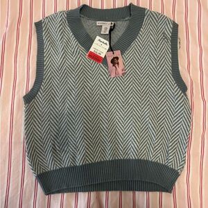 Women's Chevron V-Neck Sweater Vest